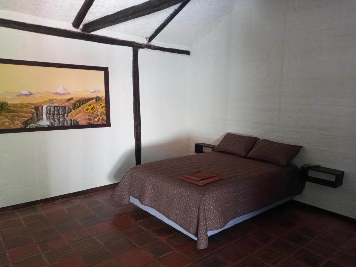 Villa Quinta Los Eucaliptos à Quito Extérieur photo